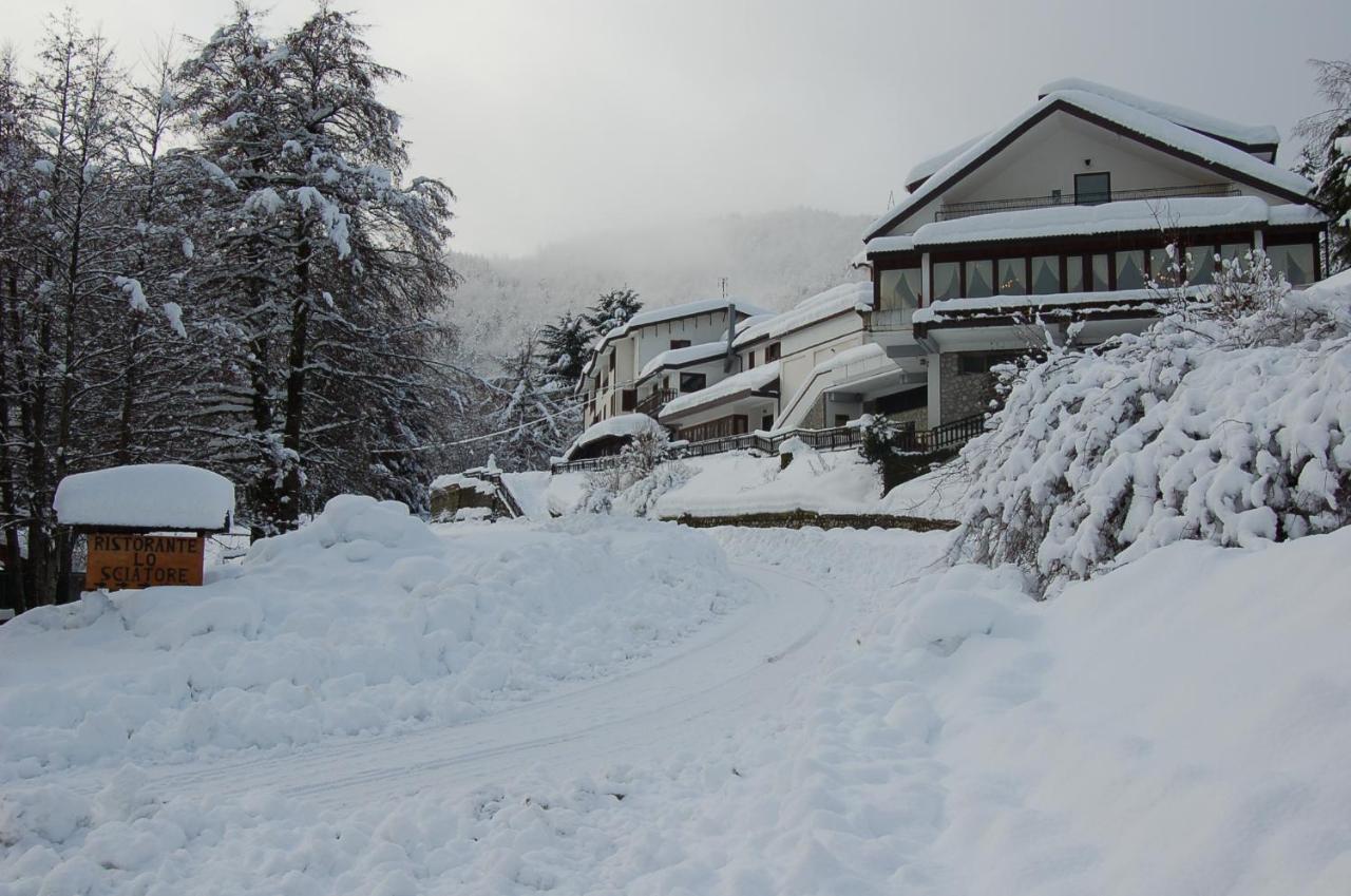 Hotel Lo Sciatore Cotronei Exterior photo