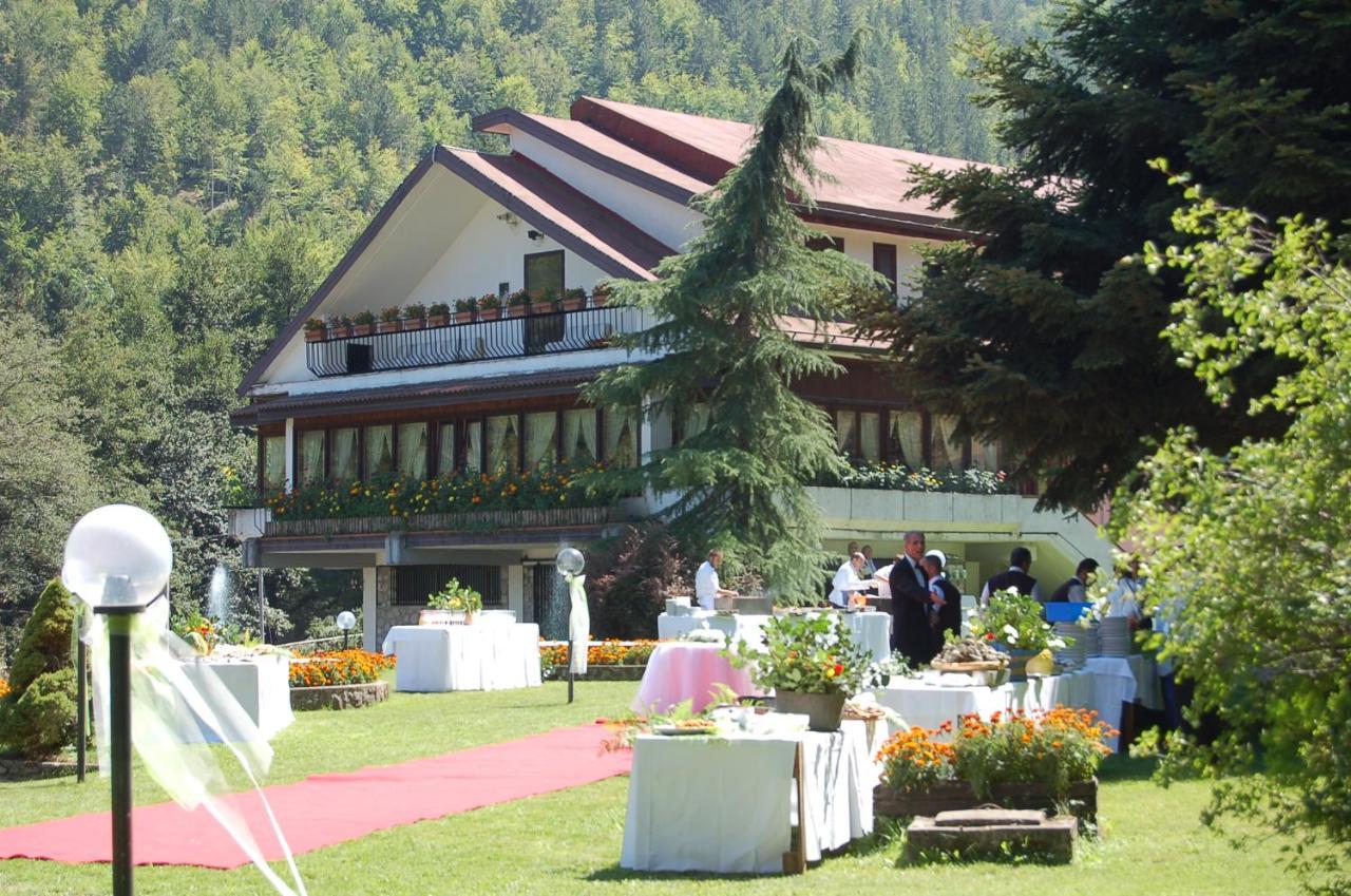 Hotel Lo Sciatore Cotronei Exterior photo